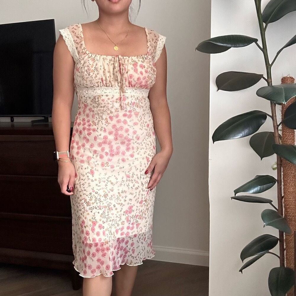 Vintage milkmaid dress